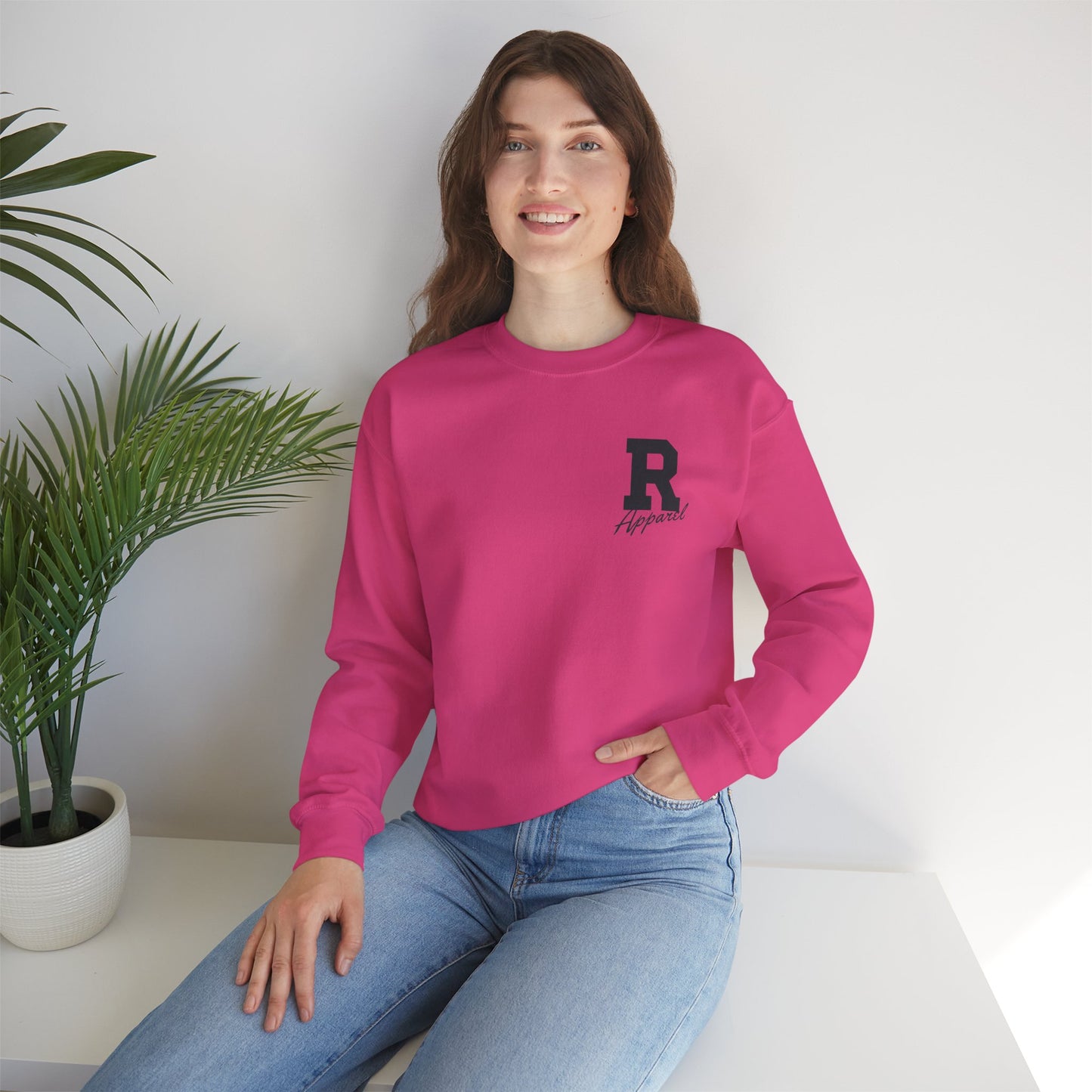 Comfortable Unisex Crewneck Sweatshirt with Stylish 'R' Design