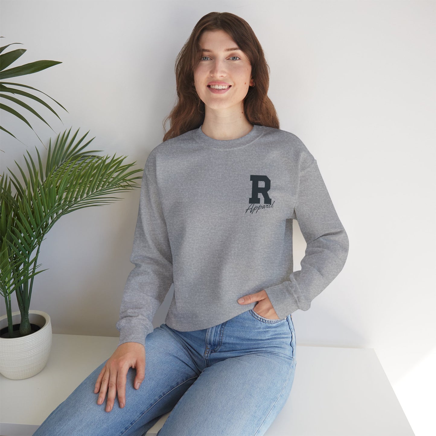 Comfortable Unisex Crewneck Sweatshirt with Stylish 'R' Design