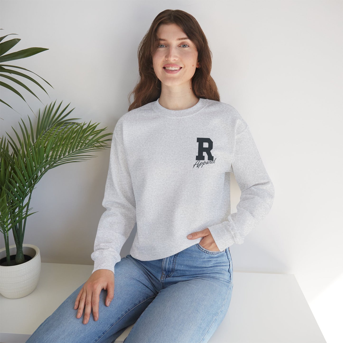 Comfortable Unisex Crewneck Sweatshirt with Stylish 'R' Design